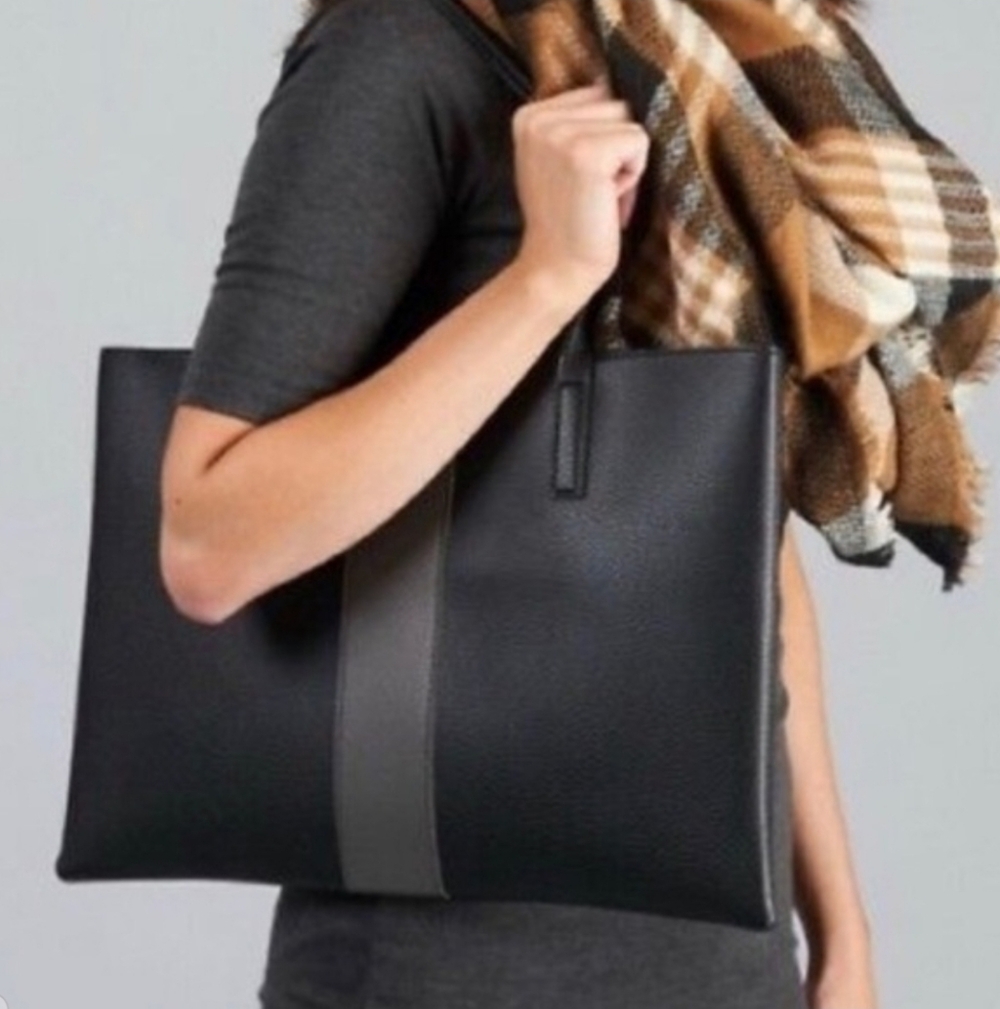 Vince Camuto Luck Tote